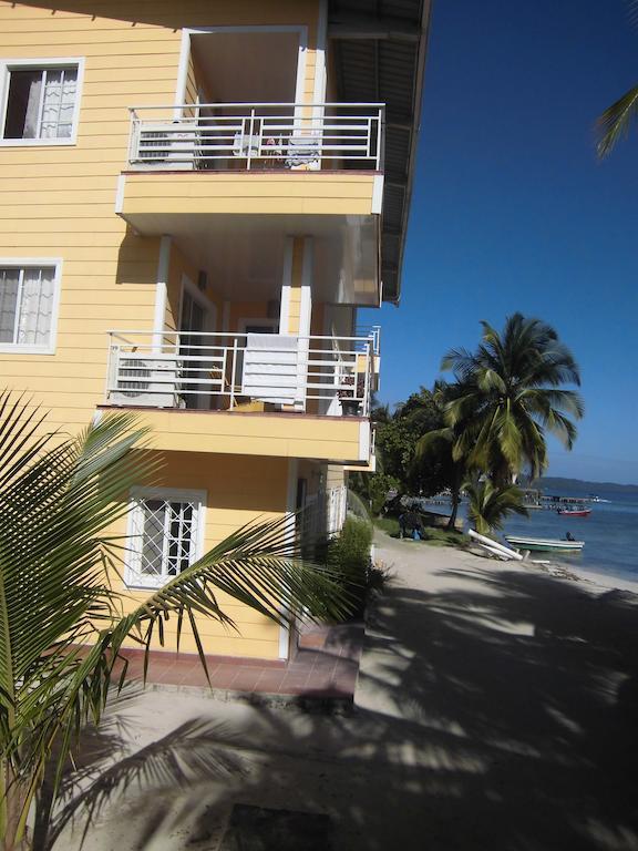 Kevin Kondos Bocas Town Bagian luar foto
