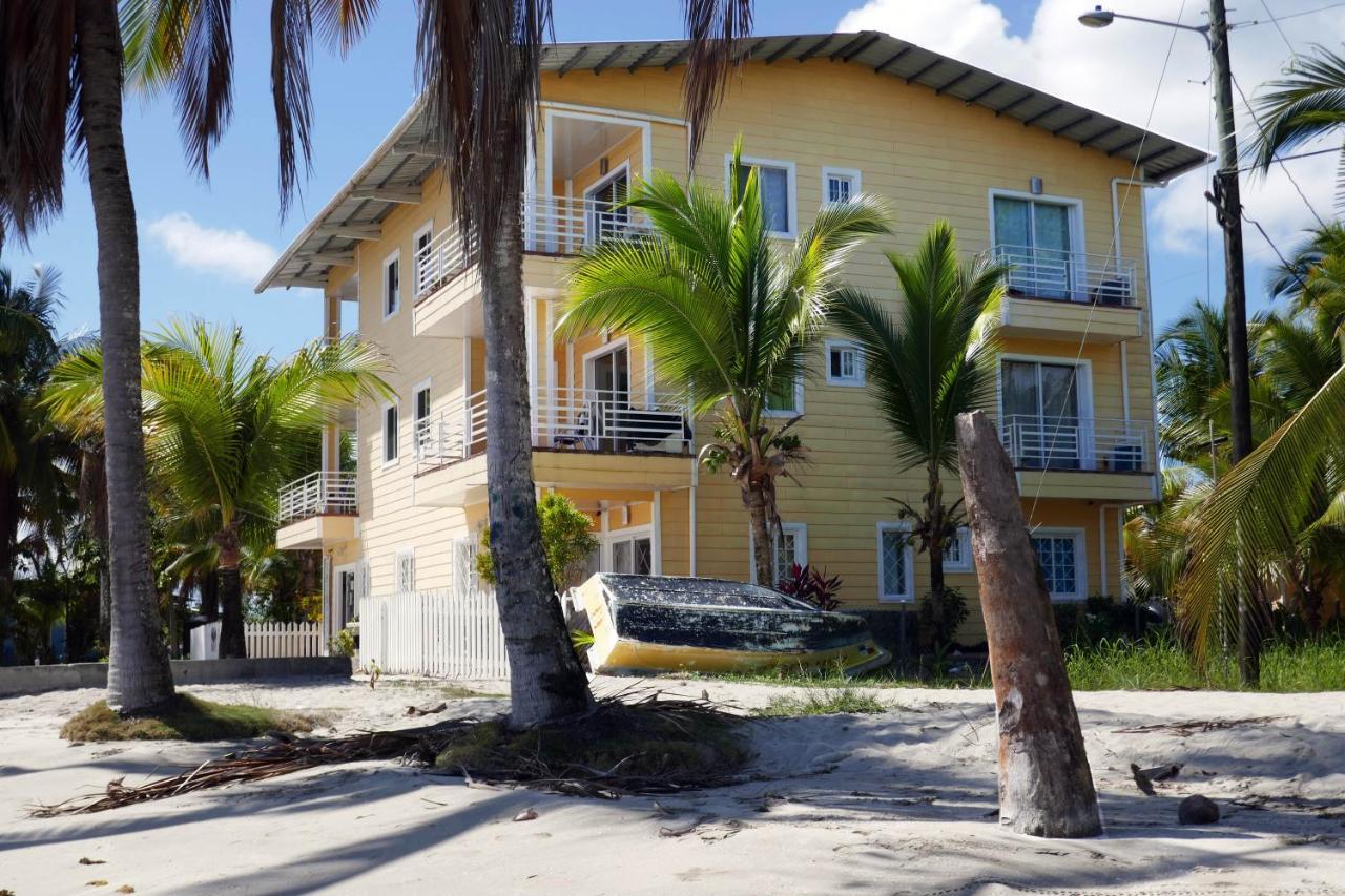 Kevin Kondos Bocas Town Bagian luar foto