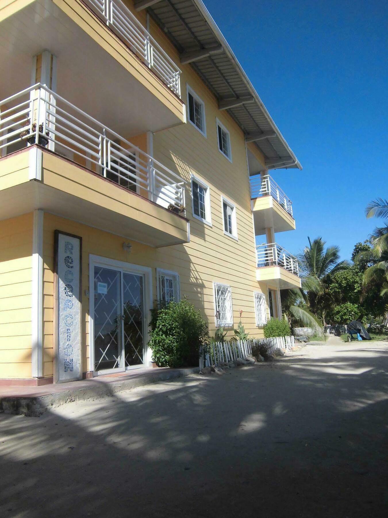 Kevin Kondos Bocas Town Bagian luar foto